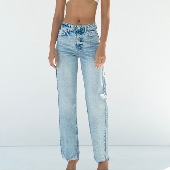 Bleach Light Wash High Rise Straight Jeans - Picture 4 of 8